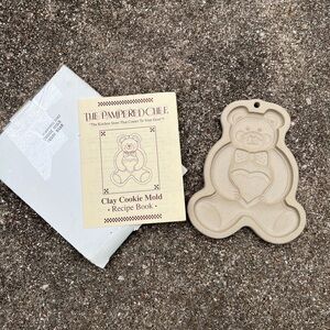 👗Pampered Chef clay teddy bear cookie mold